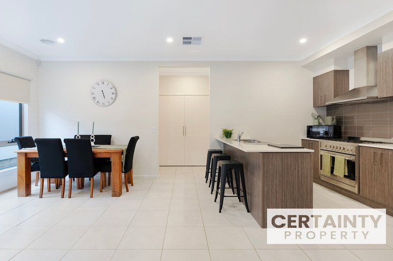 Photo - 24 Redbank Street, Eynesbury VIC 3338 - Image 7