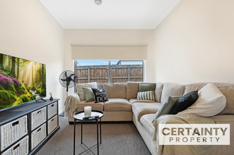 Photo - 24 Redbank Street, Eynesbury VIC 3338 - Image 12