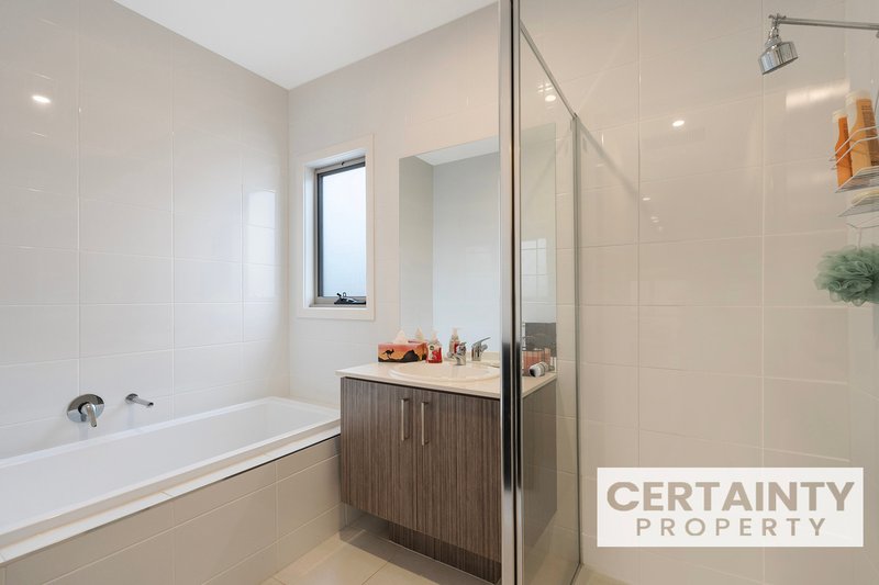 Photo - 24 Redbank Street, Eynesbury VIC 3338 - Image 18