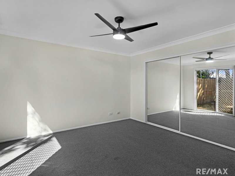 Photo - 24 Regensberg Close, Varsity Lakes QLD 4227 - Image 2