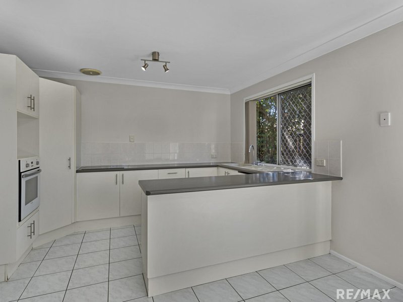 Photo - 24 Regensberg Close, Varsity Lakes QLD 4227 - Image 7