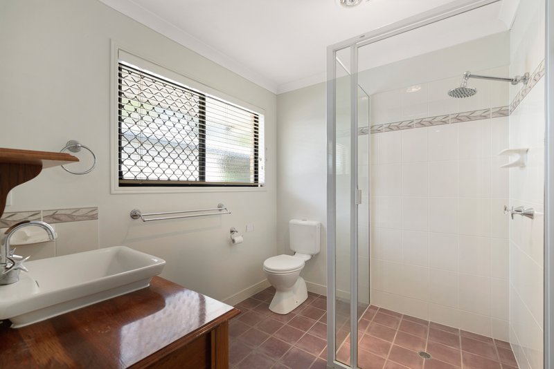 Photo - 24 Reinaerhoff Crescent, Glen Eden QLD 4680 - Image 12