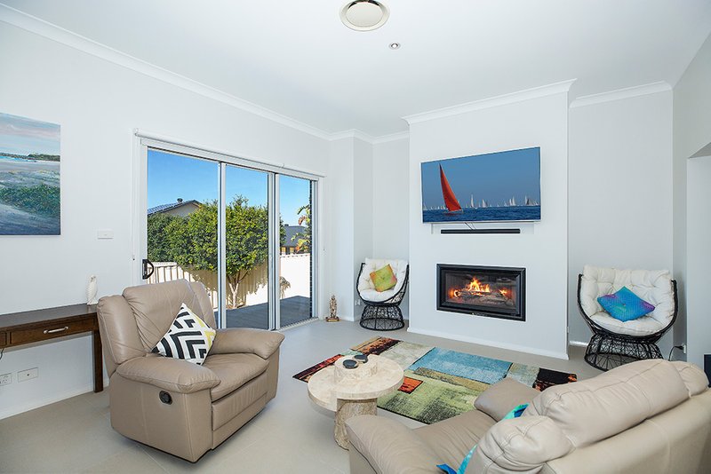 Photo - 24 Riesling Road, Bonnells Bay NSW 2264 - Image 3