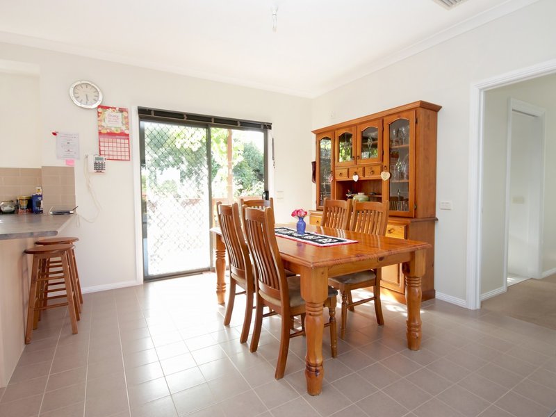 Photo - 24 Riley Street, Eagle Point VIC 3878 - Image 5