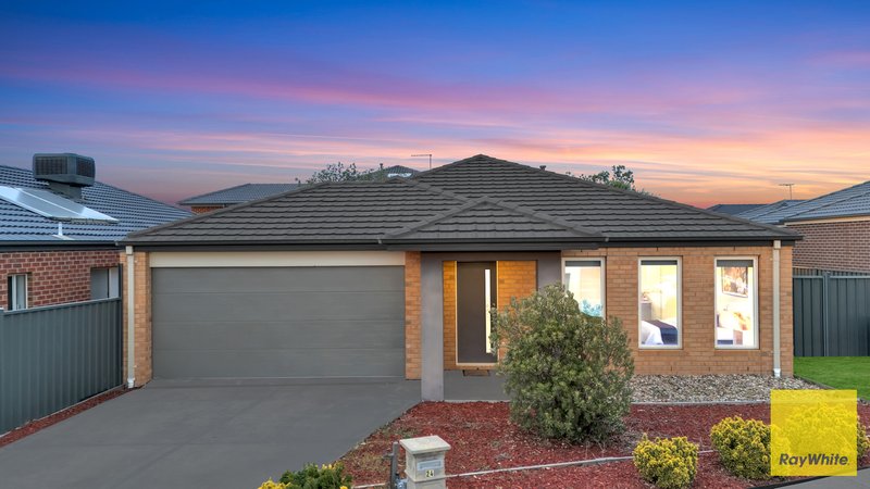 Photo - 24 Risdon Circuit, Tarneit VIC 3029 - Image 1