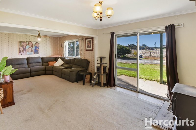 Photo - 24 Riverside Road, Horsham VIC 3400 - Image 6