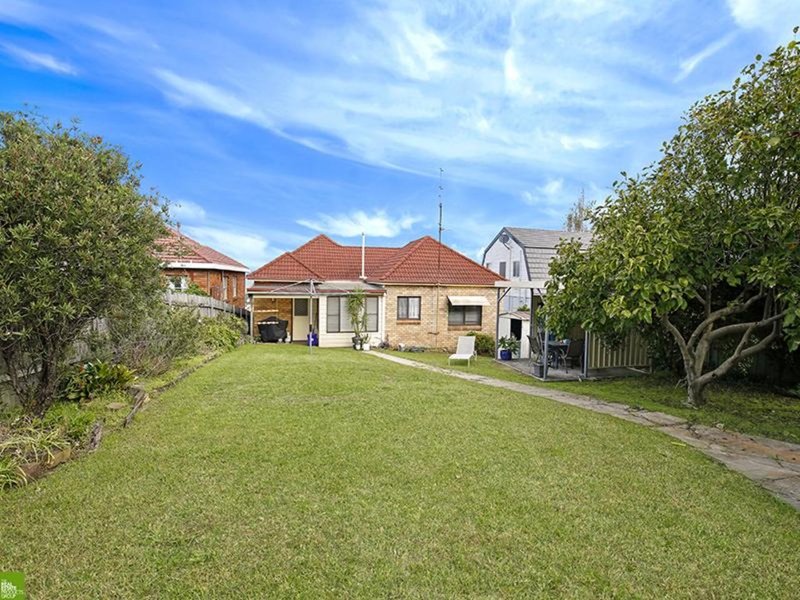 Photo - 24 Robertson Street, Port Kembla NSW 2505 - Image 8