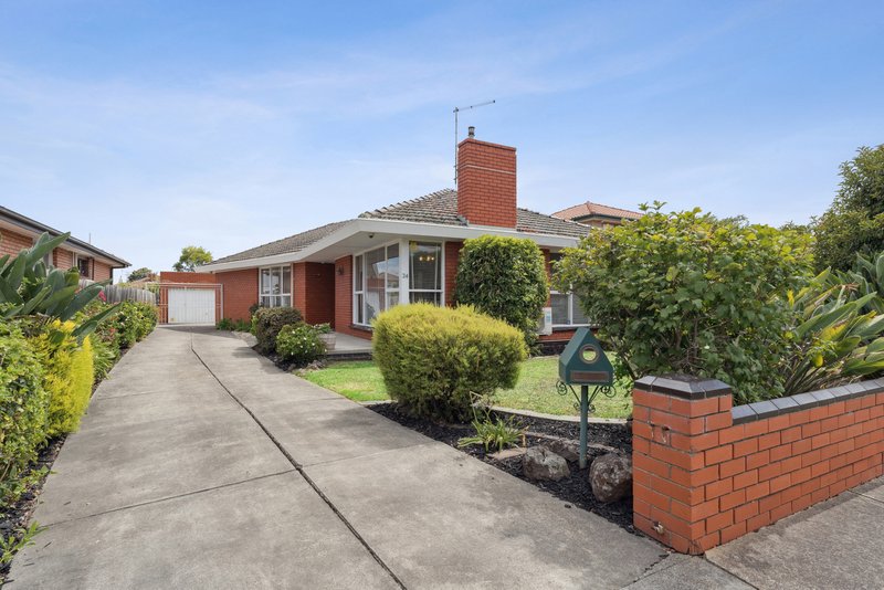 Photo - 24 Robins Avenue, Reservoir VIC 3073 - Image 13