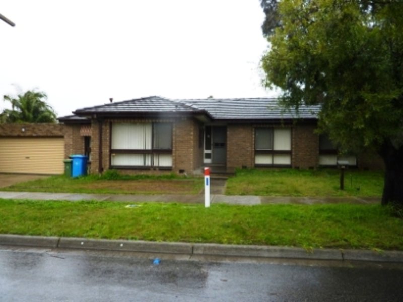 24 Robjant Street, Hampton Park VIC 3976