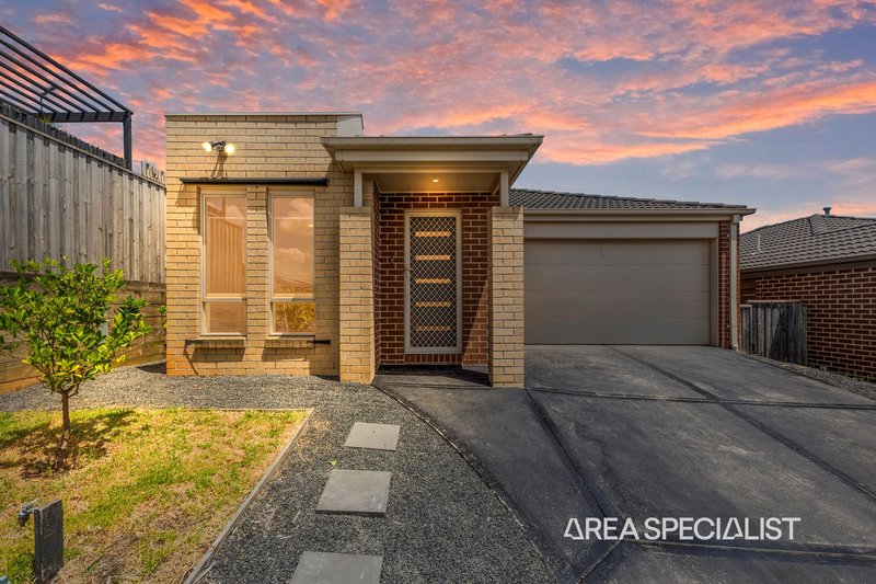 24 Rockford Street, Pakenham VIC 3810