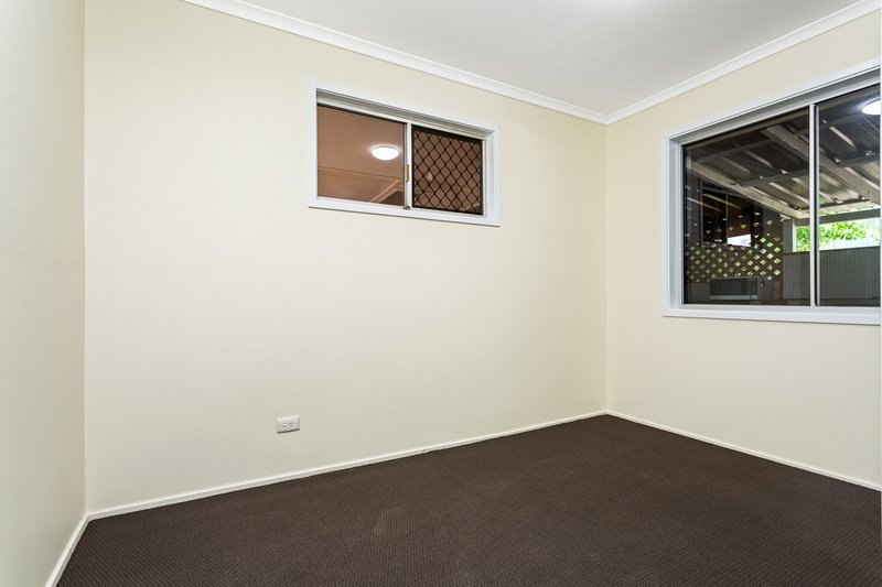 Photo - 24 Rogers Ave , Beenleigh QLD 4207 - Image 10