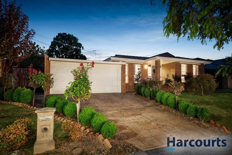 24 Roxburgh Road, Wantirna VIC 3152