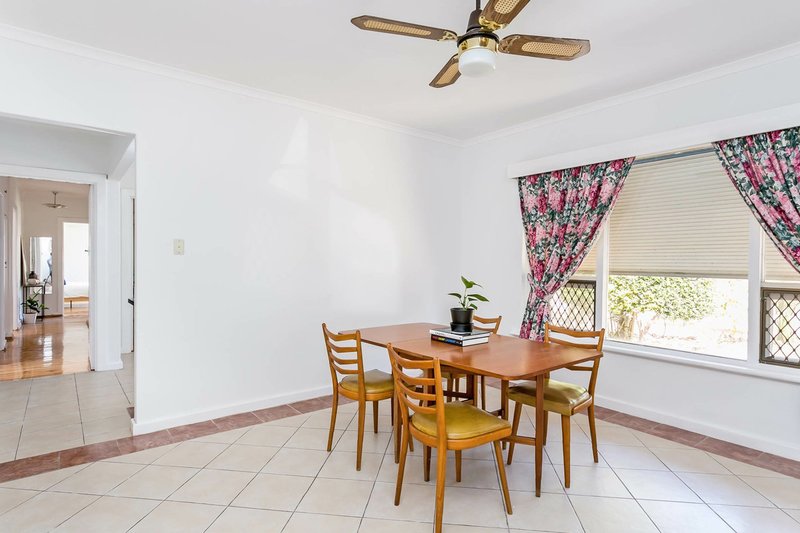 Photo - 24 Royal Avenue, Pooraka SA 5095 - Image 4