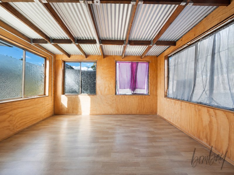 Photo - 24 Ruby Street, Preston VIC 3072 - Image 6