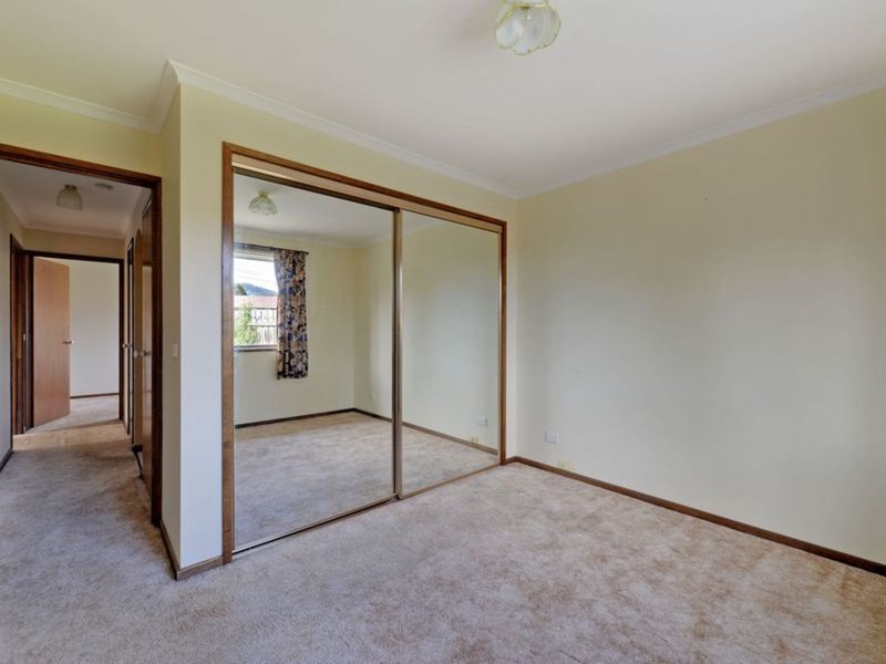 Photo - 2/4 Ruthwell Street, Montrose TAS 7010 - Image 7