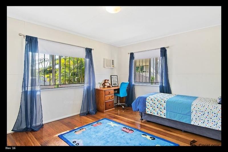 Photo - 24 Ryhill Road, Sunnybank Hills QLD 4109 - Image 7