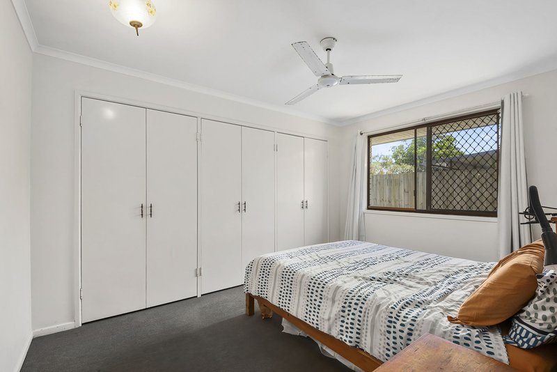 Photo - 24 Saleng Crescent, Warana QLD 4575 - Image 14