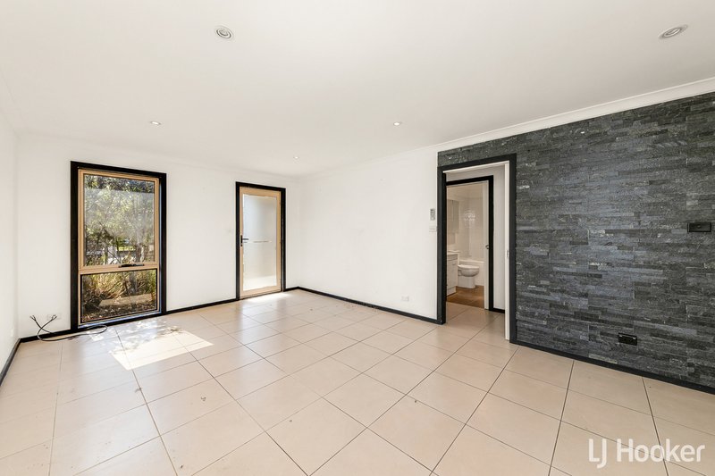 Photo - 24 Salisbury Street, Casey ACT 2913 - Image 3