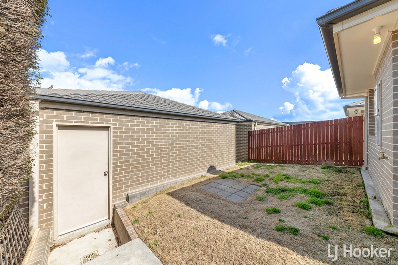 Photo - 24 Salisbury Street, Casey ACT 2913 - Image 13