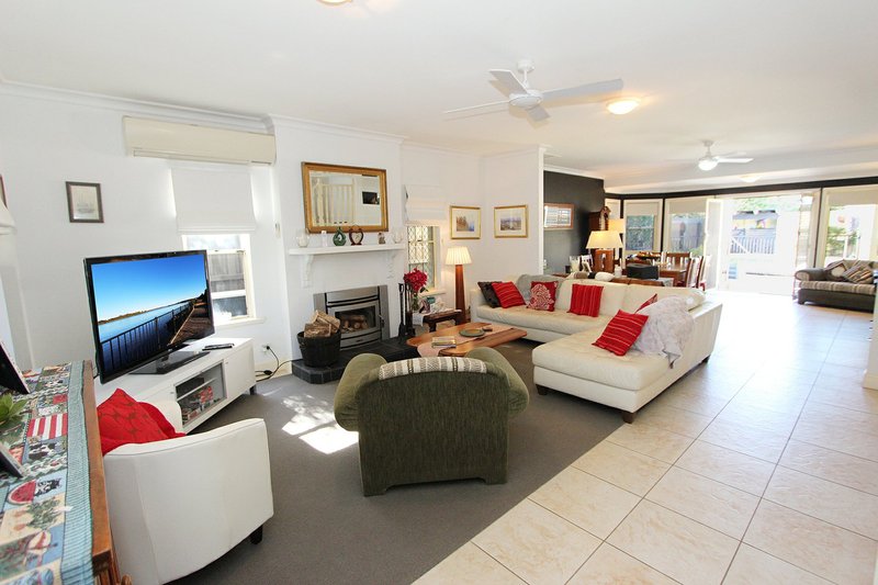 Photo - 24 Sampson Avenue, Harrington NSW 2427 - Image 3