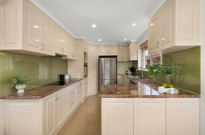 Photo - 24 Samuel Drive, Campbellfield VIC 3061 - Image 5