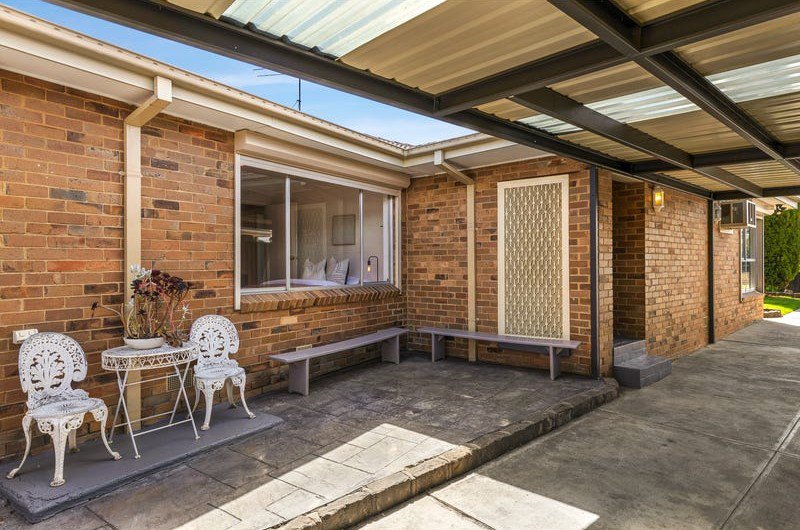 Photo - 24 Samuel Drive, Campbellfield VIC 3061 - Image 13