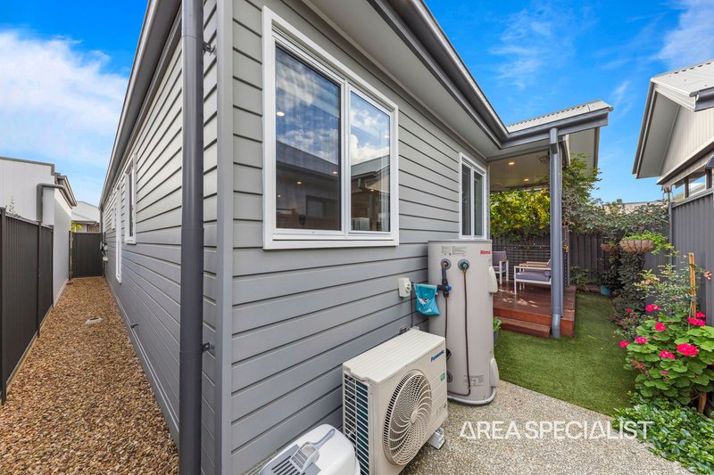 Photo - 24 Santa Cruz Way, Berwick VIC 3806 - Image 18