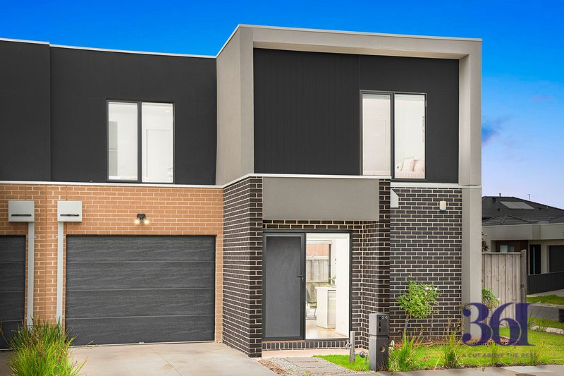 Photo - 24 Saran Crescent, Deanside VIC 3336 - Image 1
