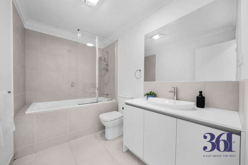 Photo - 24 Saran Crescent, Deanside VIC 3336 - Image 16