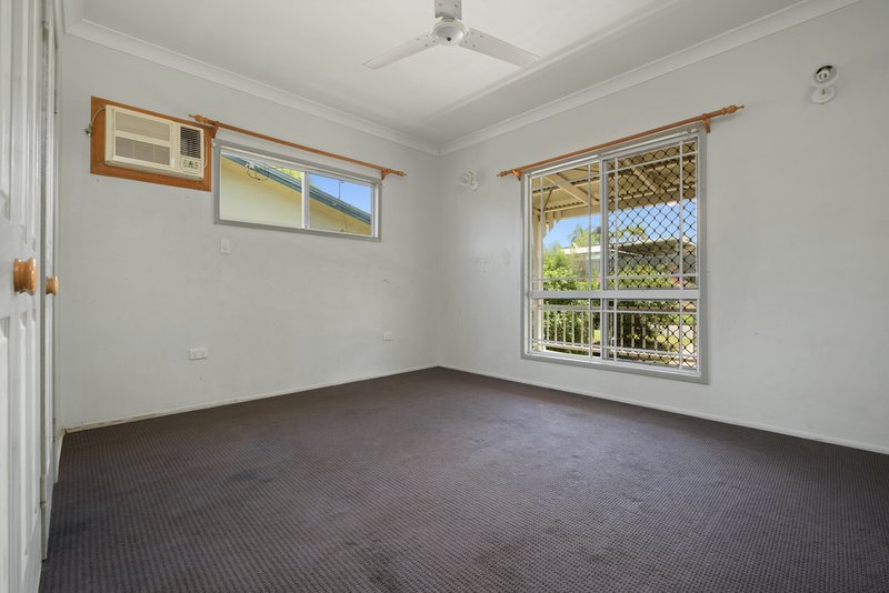 Photo - 24 Satinay Street, New Auckland QLD 4680 - Image 4