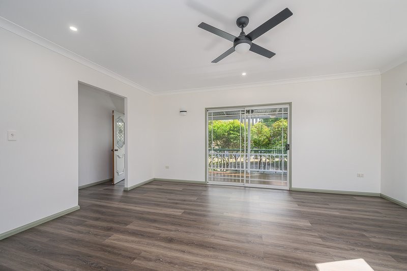 Photo - 24 Satinay Street, New Auckland QLD 4680 - Image 5