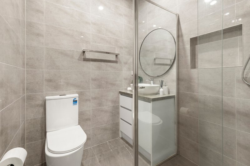 Photo - 24 Schefflera Street, Craigieburn VIC 3064 - Image 3