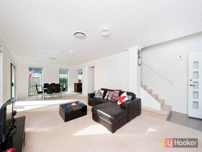 Photo - 24 Seaspray Avenue, Nelson Bay NSW 2315 - Image 3