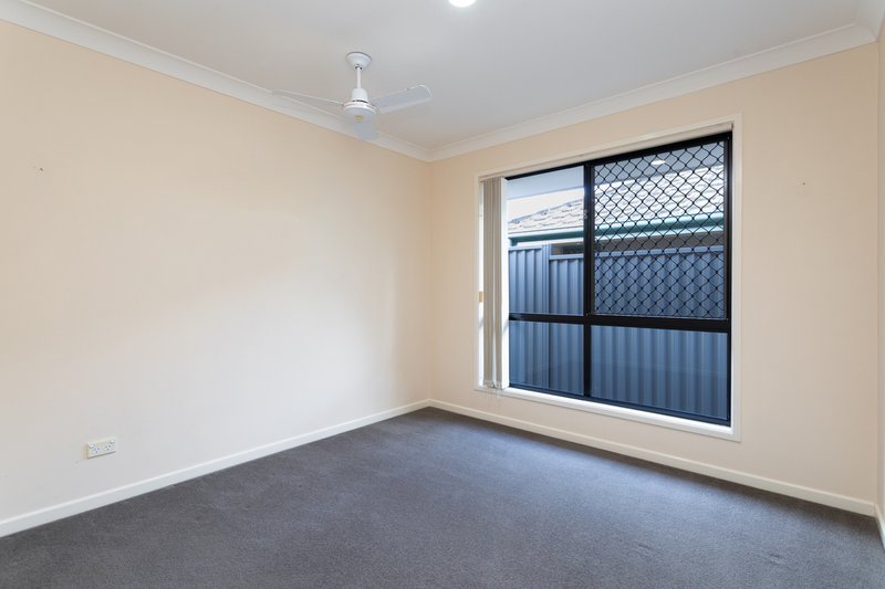 Photo - 24 Seville Circuit, Burleigh Waters QLD 4220 - Image 9