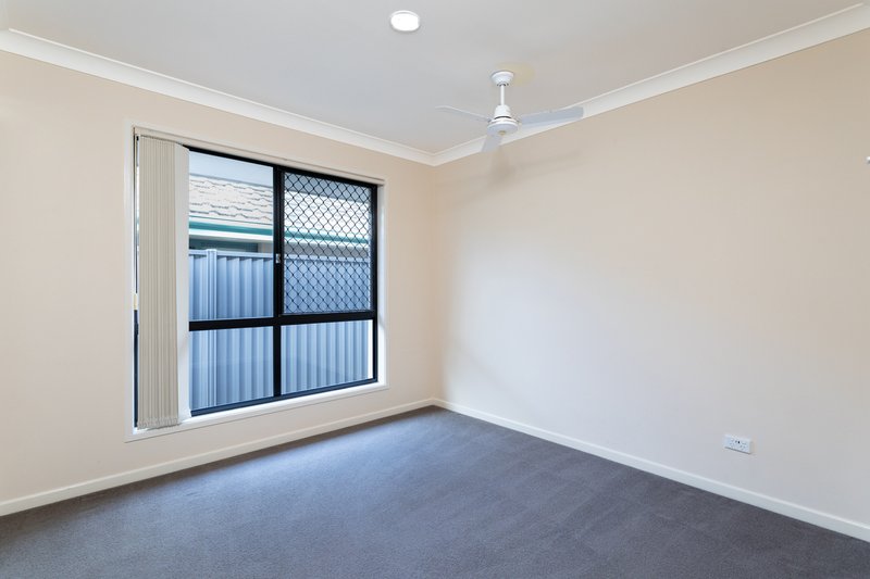 Photo - 24 Seville Circuit, Burleigh Waters QLD 4220 - Image 11