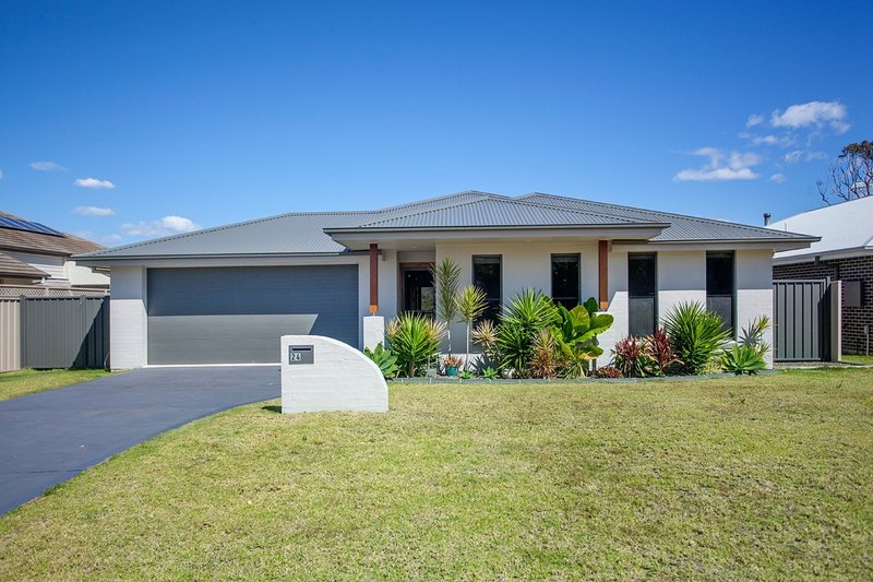 24 Shantull Drive, Wallabi Point NSW 2430