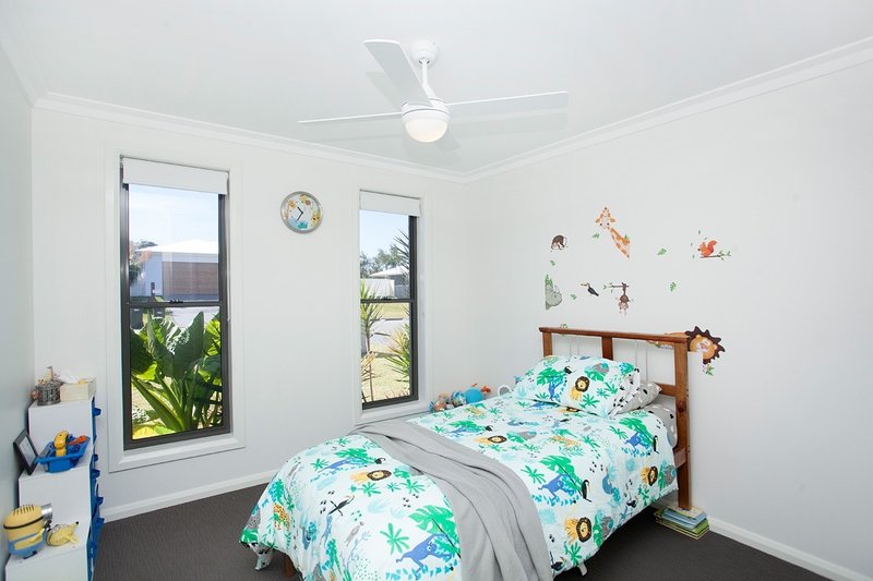 Photo - 24 Shantull Drive, Wallabi Point NSW 2430 - Image 18