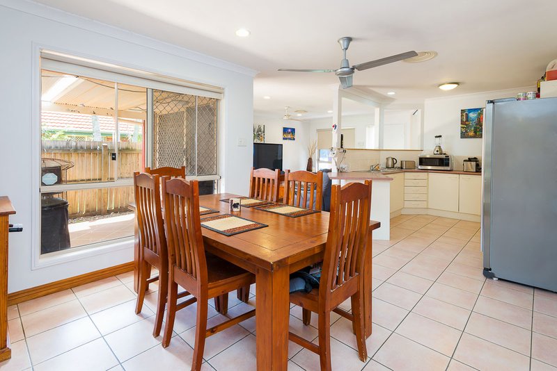 Photo - 24 Sidney Nolan Drive, Coombabah QLD 4216 - Image 5