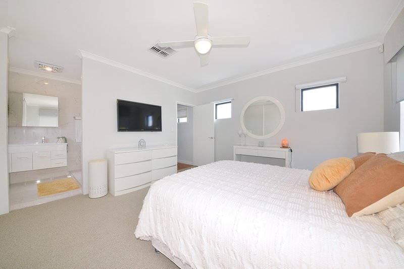 Photo - 24 Sierra Key, Mindarie WA 6030 - Image 26