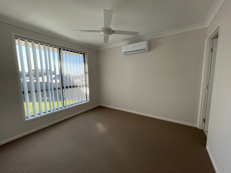 Photo - 24 Silkstone Street, Farley NSW 2320 - Image 4