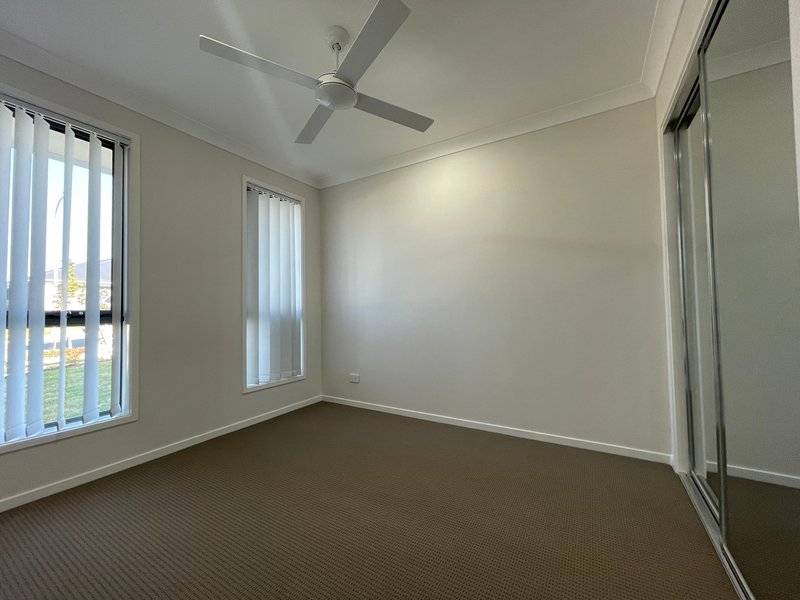 Photo - 24 Silkstone Street, Farley NSW 2320 - Image 6