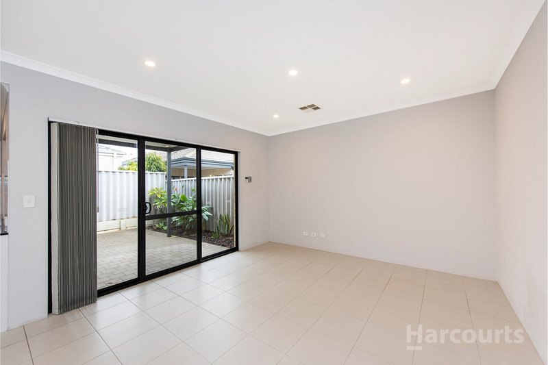 Photo - 2/4 Skipper Crescent, Success WA 6164 - Image 5