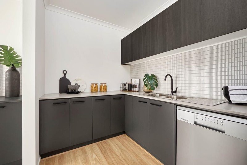 Photo - 24 Snead Boulevard, Cranbourne VIC 3977 - Image 3