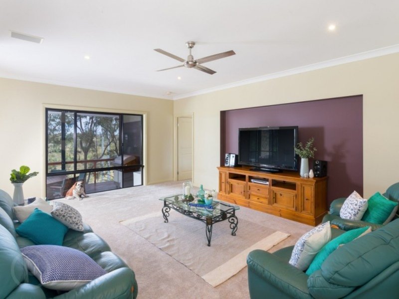 Photo - 24 Solander Court, Karana Downs QLD 4306 - Image 9