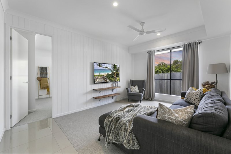 Photo - 24 Sormano Street, Reedy Creek QLD 4227 - Image 13