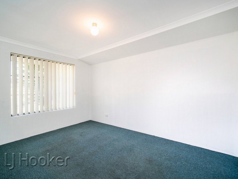 Photo - 24 Spoonbill Place, Queens Park WA 6107 - Image 16