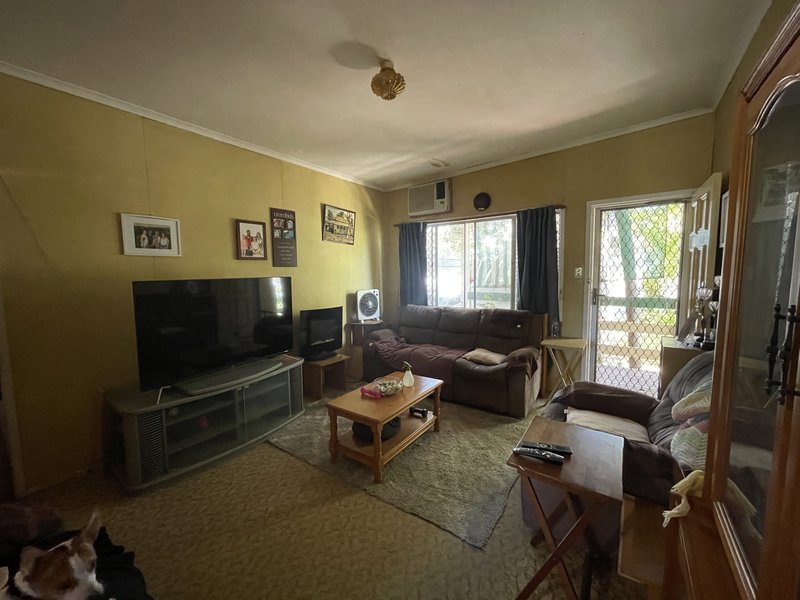 Photo - 24 Spring St , Deception Bay QLD 4508 - Image 2