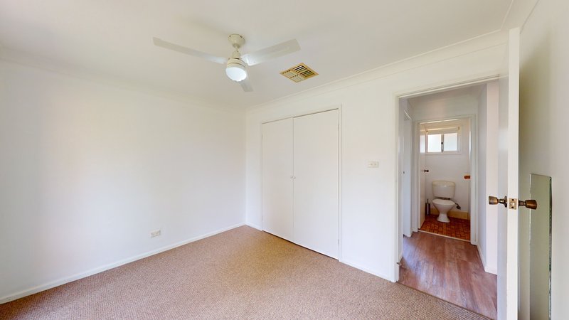 Photo - 24 Springfield Way, Dubbo NSW 2830 - Image 6