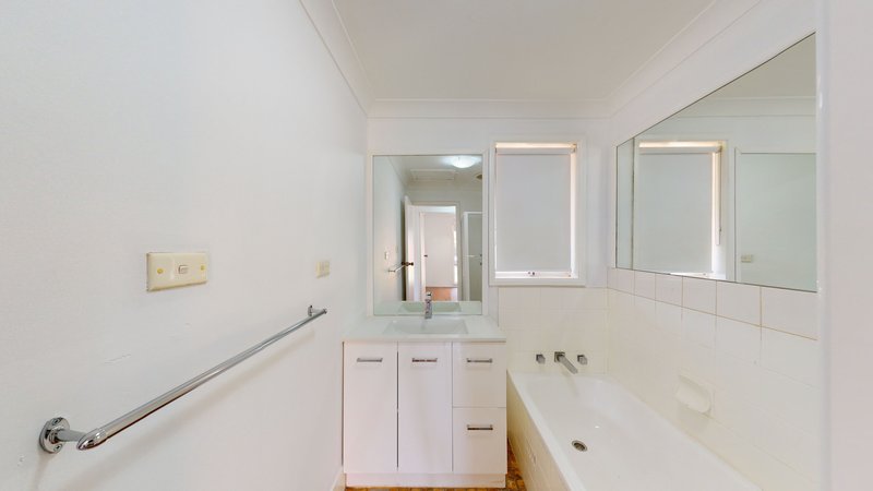 Photo - 24 Springfield Way, Dubbo NSW 2830 - Image 10