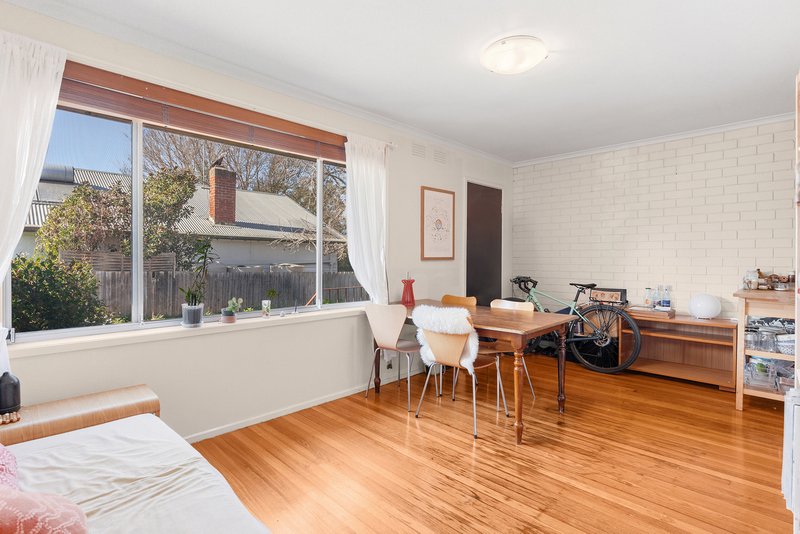Photo - 2/4 St Bernards Street, Alphington VIC 3078 - Image 4